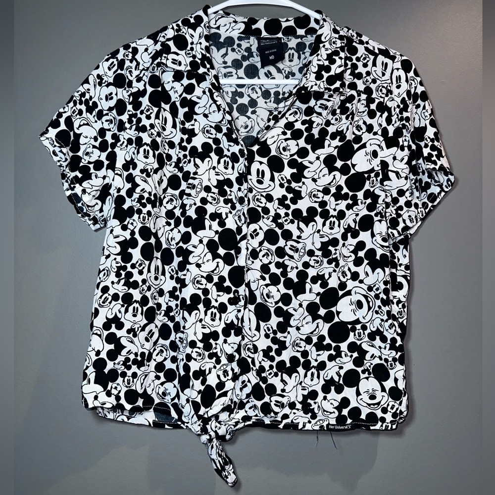 Disney x Her Universe Mickey Mouse Button Front Top – Size M